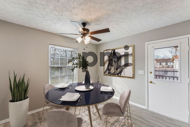 Building Photo - 3783 Petzinger Rd