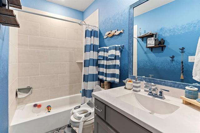 Building Photo - 421 Wolf Creek Dr