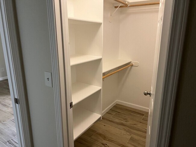 Building Photo - Adorable Kingsburg Home for rent