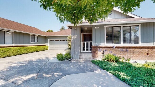 Primary Photo - 811 Swift Ct