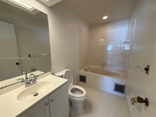 Building Photo - 123 SW 47th Terrace