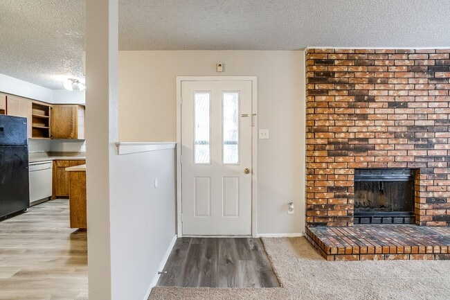 Building Photo - 2521 Indigo Ln