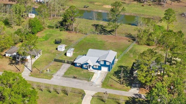 Building Photo - 16727 SE 91st St