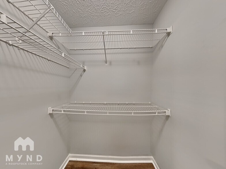 Building Photo - 80 Countryside Ln