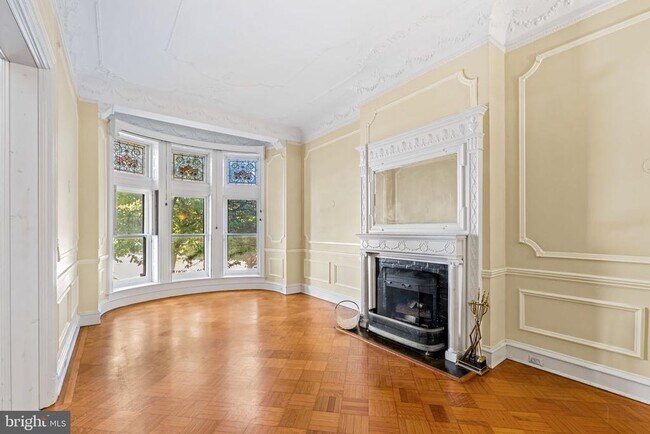 Building Photo - 2444 Eutaw Pl