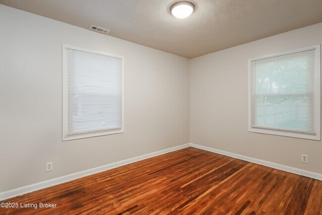 Building Photo - 2311 S 37th St