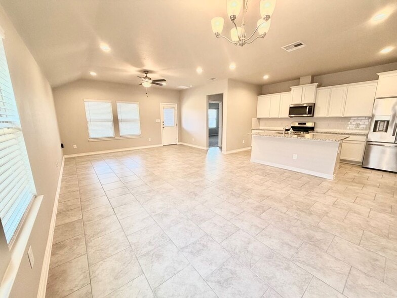 Building Photo - 7742 Lariat Toss Dr