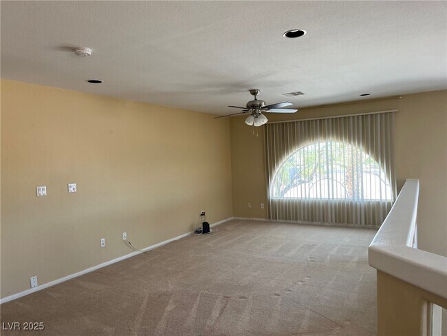 Building Photo - 8640 Castle Hill Ave