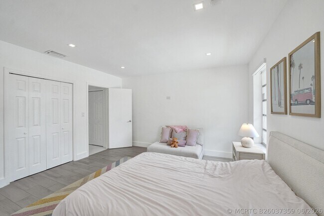 Building Photo - 3630 N 55th Ave