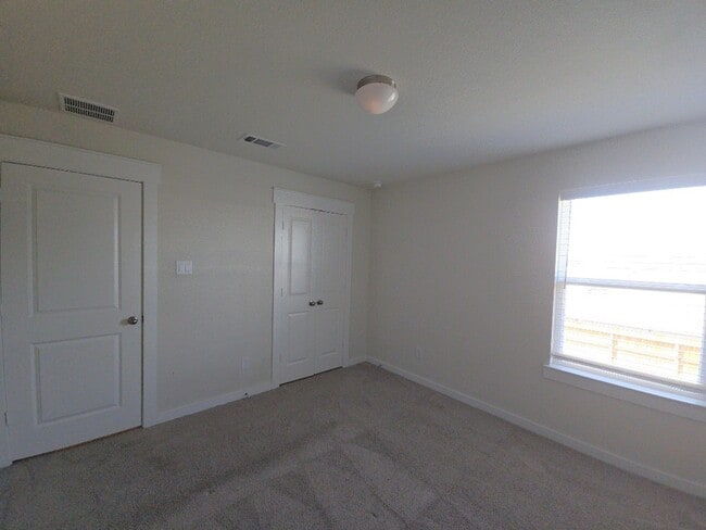 Building Photo - 7543 Coral Ter Dr
