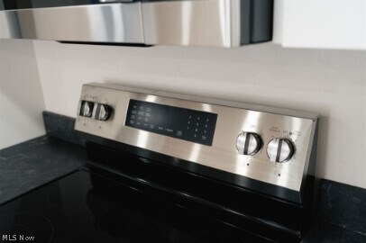 Building Photo - 7071 Township Rd 466