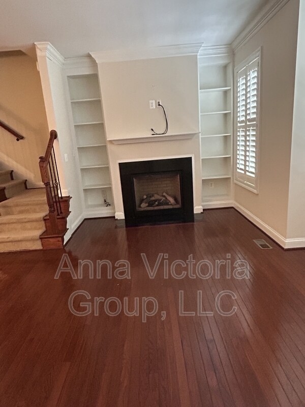 Building Photo - 617 Sprintsail Way