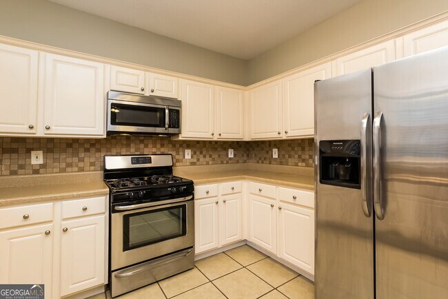Building Photo - 4125 Ridgefair Dr