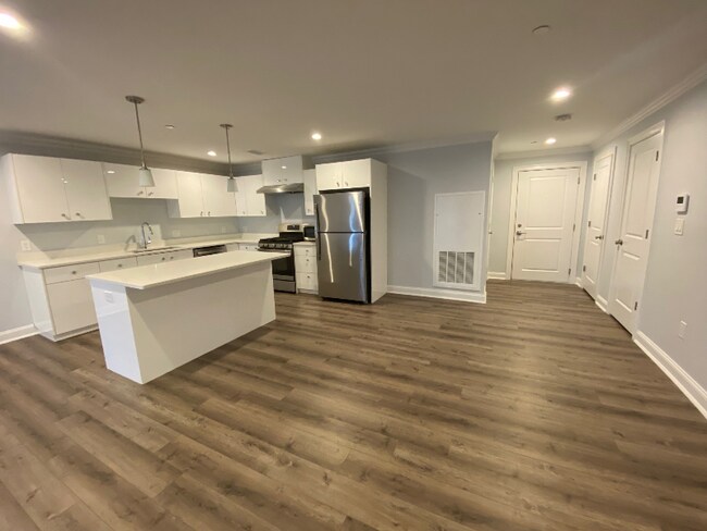 Building Photo - 71 Legacy Blvd