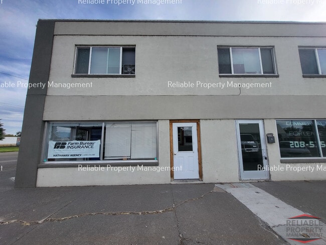Building Photo - 184 W Pine St