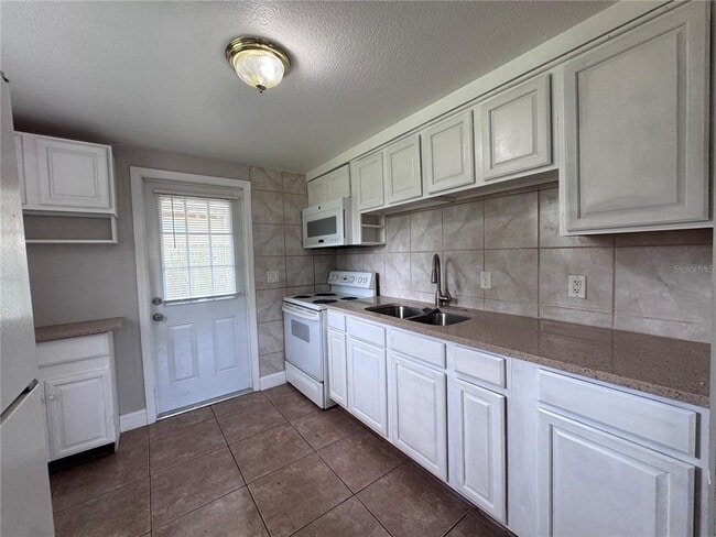 Building Photo - 514 Winham St