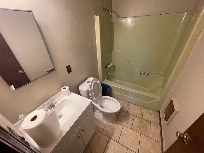 Building Photo - 2 Bedroom House near Little Easonburg Intersection