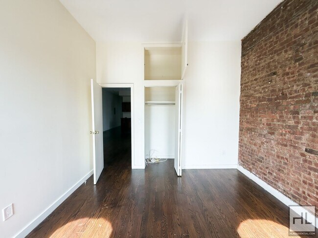 Building Photo - NOSTRAND AVENUE / Spacious 4-bed, 1-bath /...