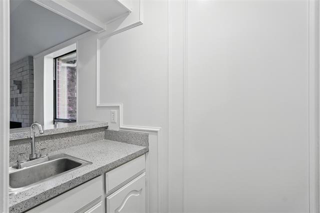 Building Photo - 829 Hunters Creek Dr