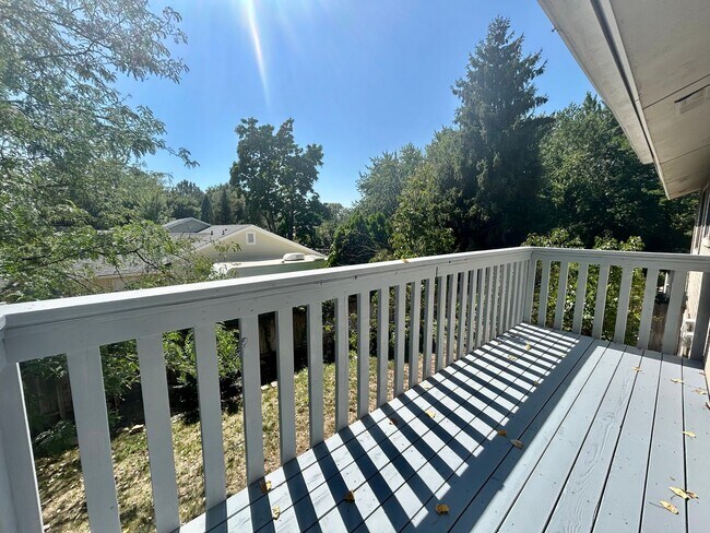 Building Photo - 4271 N Pennfield Pl
