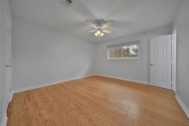 Building Photo - 29634 Shady Brook Ln
