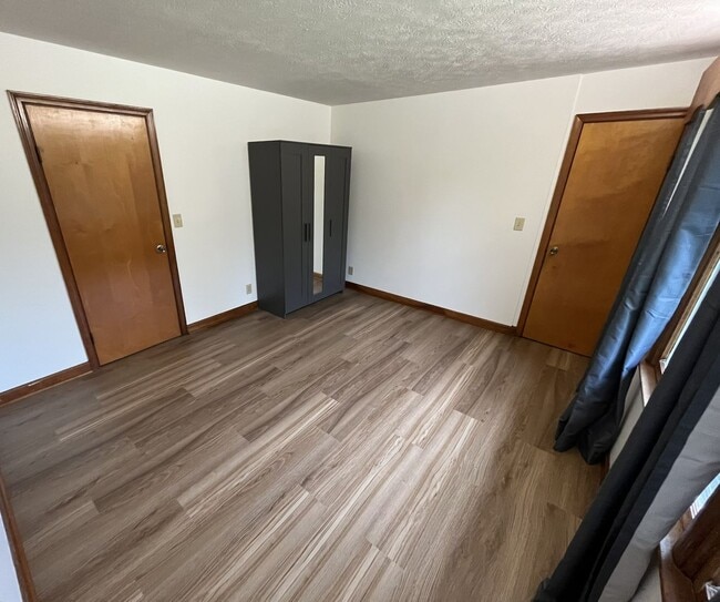 Building Photo - 1006 Hodges Gap Rd