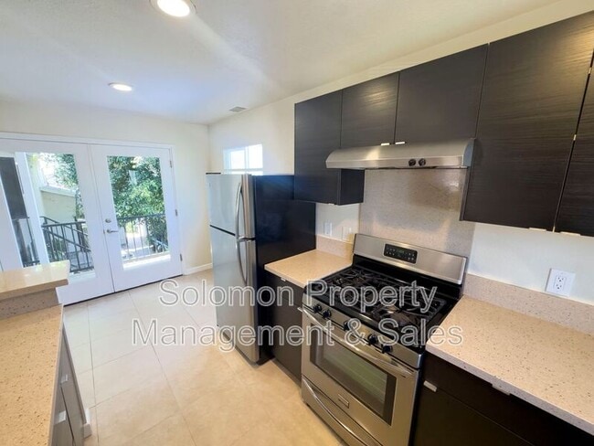 Building Photo - 714 N Freeman St