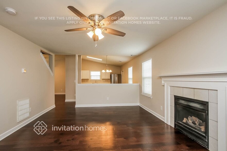 Building Photo - 2524 Captains Watch Rd NE