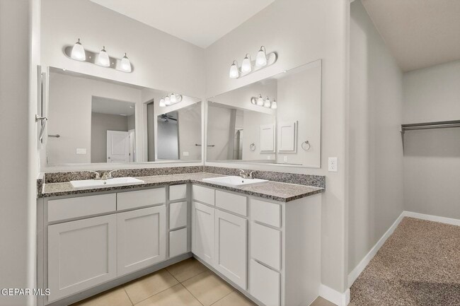 Building Photo - 13808 Garforth Ave