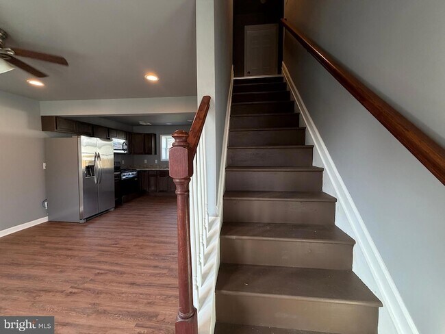 Building Photo - 5517 Schumacher Dr