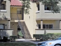 Building Photo - Nice 2 Bedroom 1.25 Bath close to UCR in R...