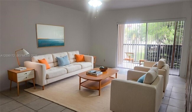 Building Photo - 13707 SW Kendale Lakes Cir
