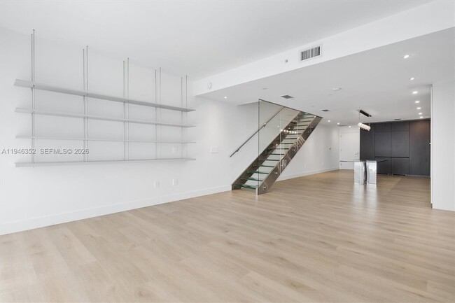 Building Photo - 2950 NE 188th St