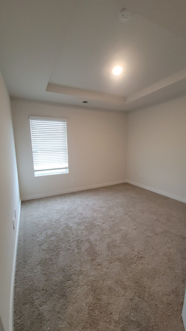 Building Photo - 7203 Chatfield Wy NW