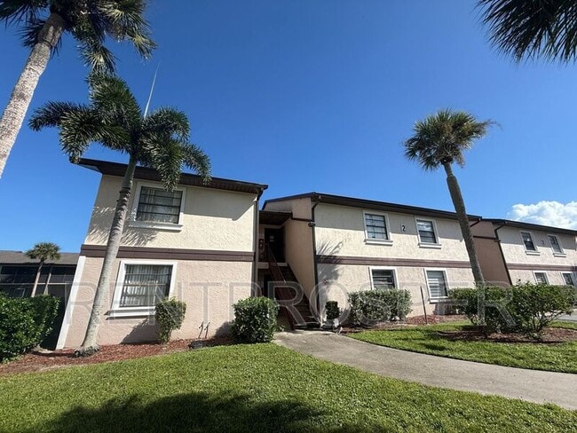 Primary Photo - 1051 June Dr