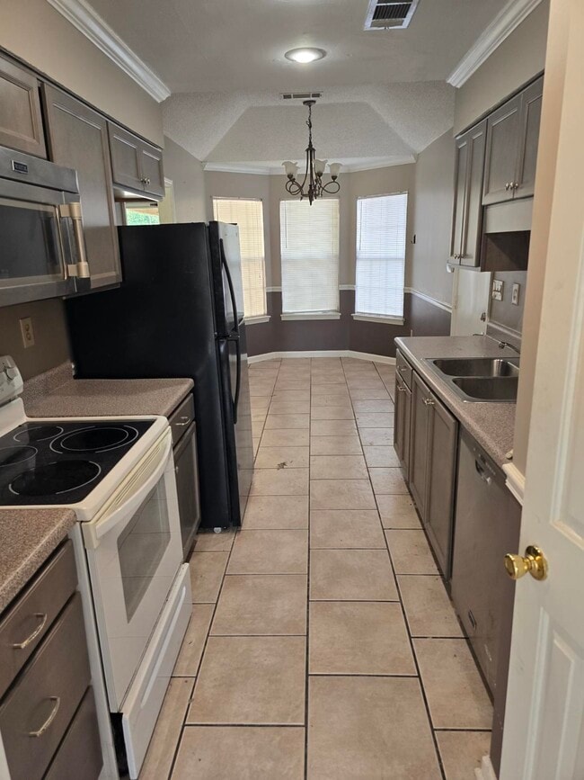 Building Photo - 7155 Coffeeville Cove