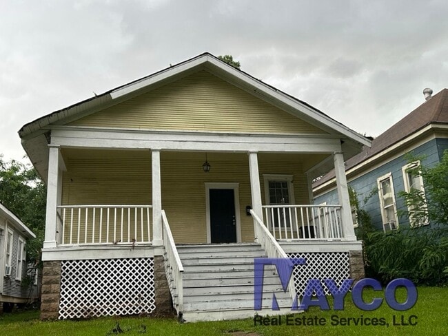 Building Photo - 3 bedroom in Highland!
