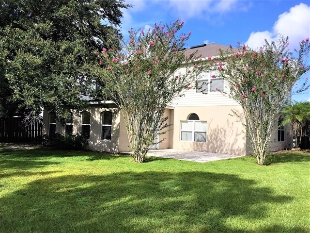 Building Photo - 14616 Old Forest Ct