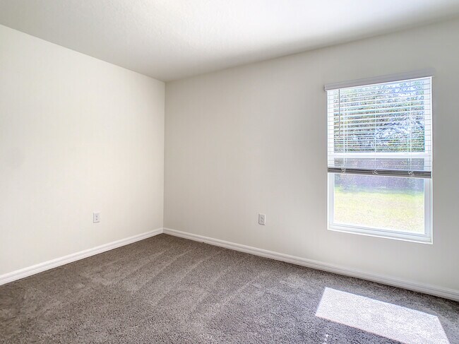 Building Photo - 5581 Logan Cave Ave