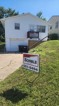 Building Photo - New listing -