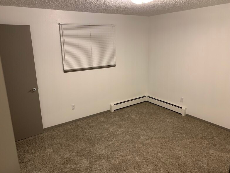 Building Photo - 3611 Butternut Dr