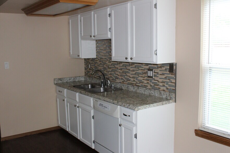 Building Photo - 6469 McNichols Ct