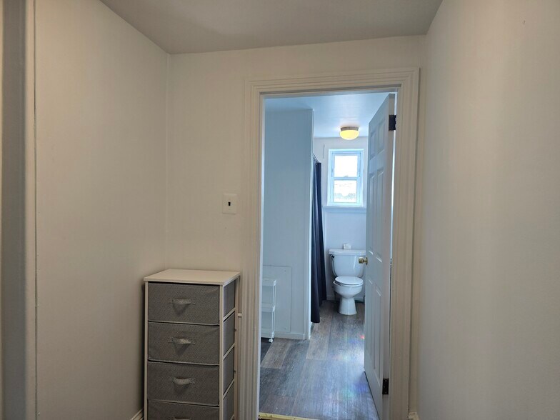 Building Photo - 362 1st Ave