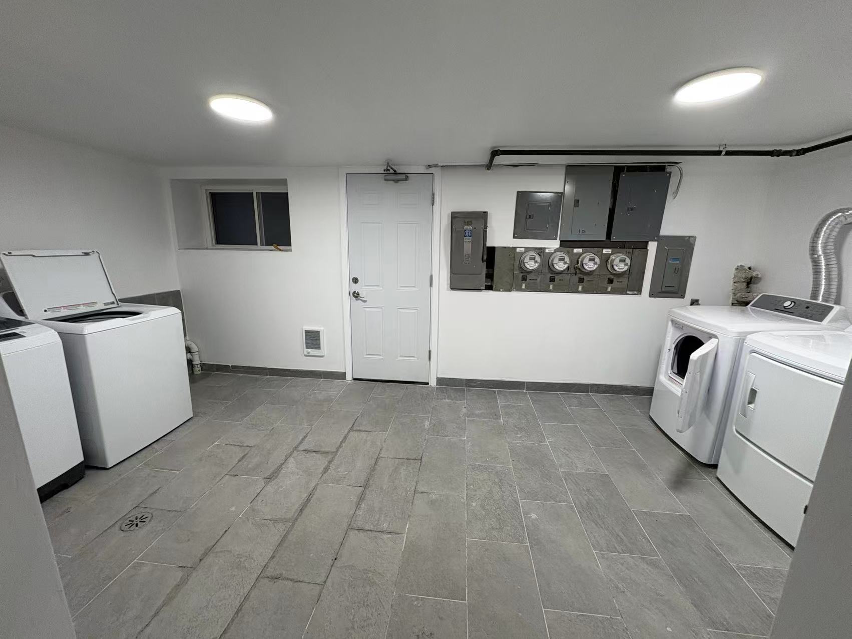 Building Photo - 5468 S Ridgewood Ct