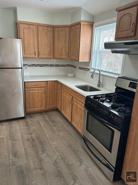 Primary Photo - Two Bedroom Bayside Apartment