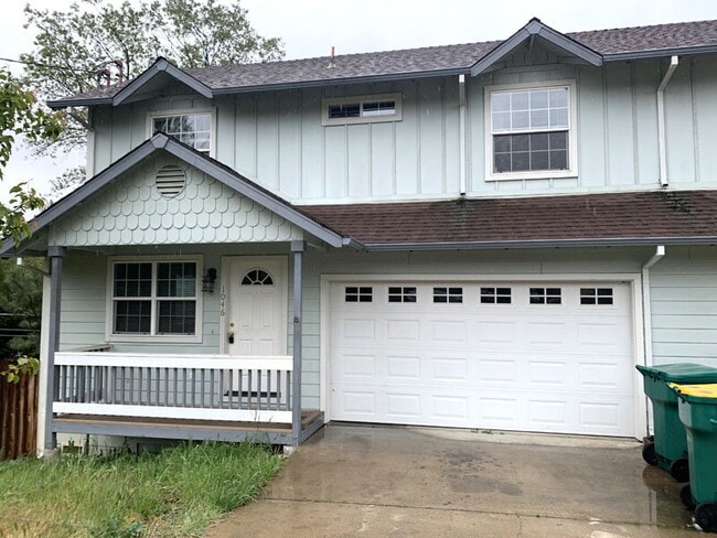 Primary Photo - Spacious townhome within walking distance ...