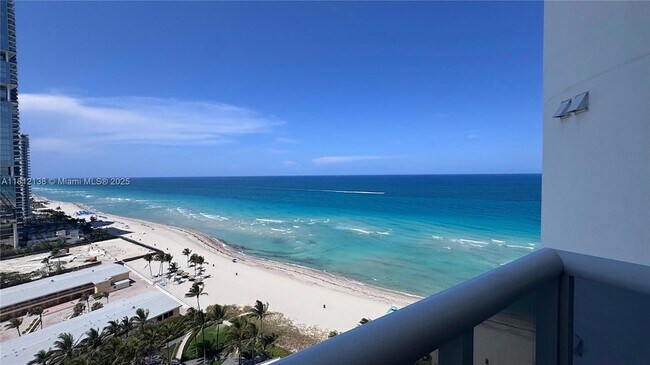 Building Photo - 18201 Collins Ave