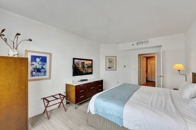 Building Photo - 2889 McFarlane Rd