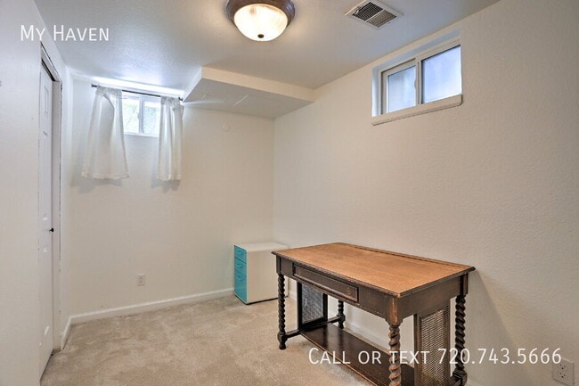 Building Photo - 4315 Bryant St