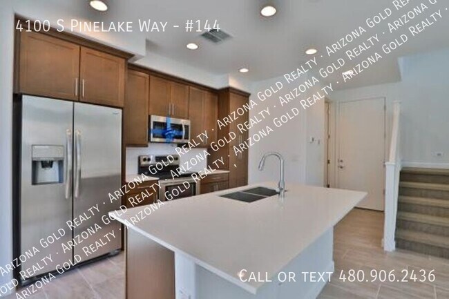 Building Photo - 4100 S Pinelake Way